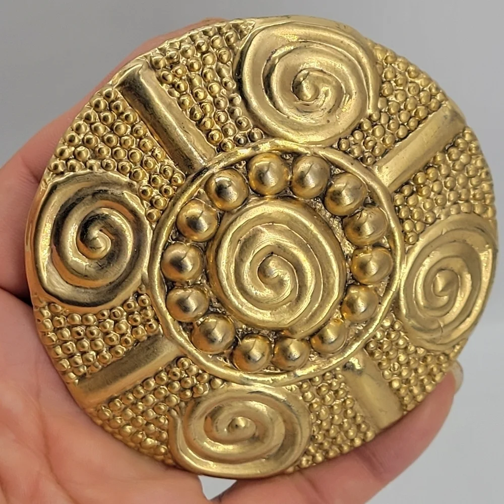Vintage Signed PEARL 1990 Belt Buckle Round Gold Metal Enamel